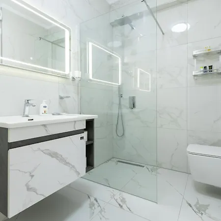 Evoque Stylish * Vlorë